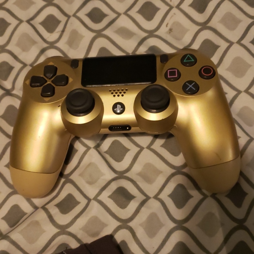 Ps4 gold controller